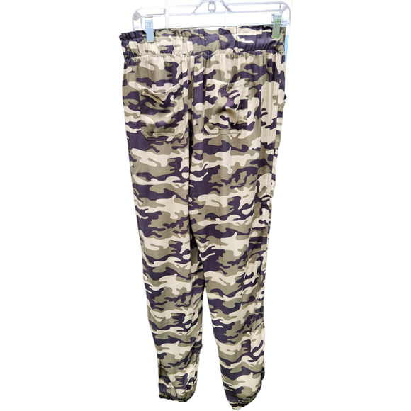 Francesca's Harper Heritage Roz Camoflague Joggers Women's M Paperbag Waist - Picture 6 of 14